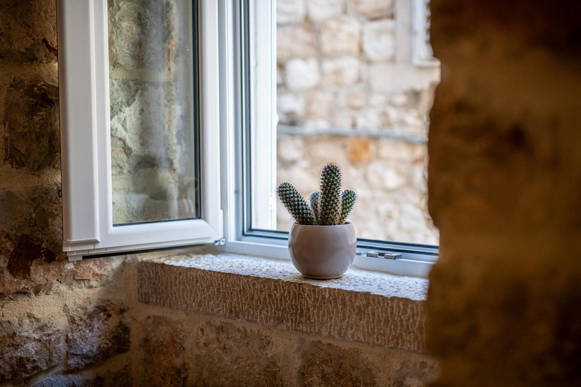 Mirabilis, Luxury Studio Apartment, Dubrovnik Old Town ภายนอก รูปภาพ